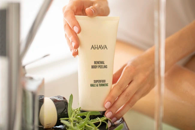 AHAVA - Kale & Turmeric Renewal Body Peeling - 200ml.